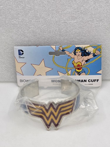 Wonder Woman Logo Cuff Bracelet, Bioworld DC Comics 2014