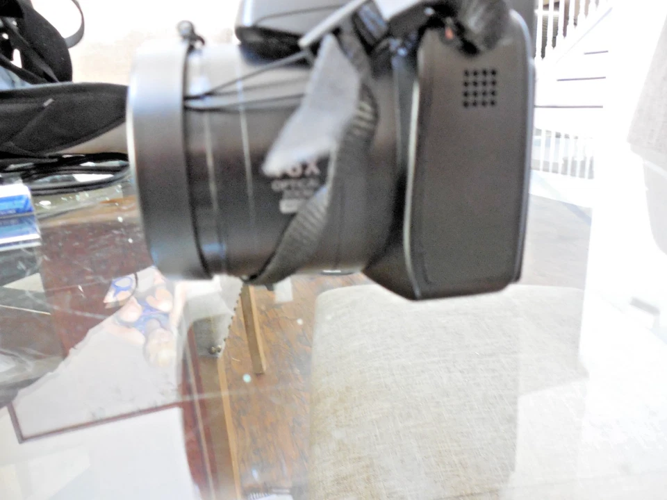 KIT ZOOM 18X CÂMERA DIGITAL TESTADA NIKON COOLPIX P90 10,1 MEGAPIXELS - Imagem 2 de 4