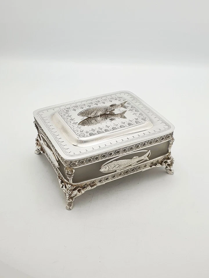 Antiguo plato de sardina eduardiano de plata de Walker and Hall - alrededor de 1905 Foto 2 de 4