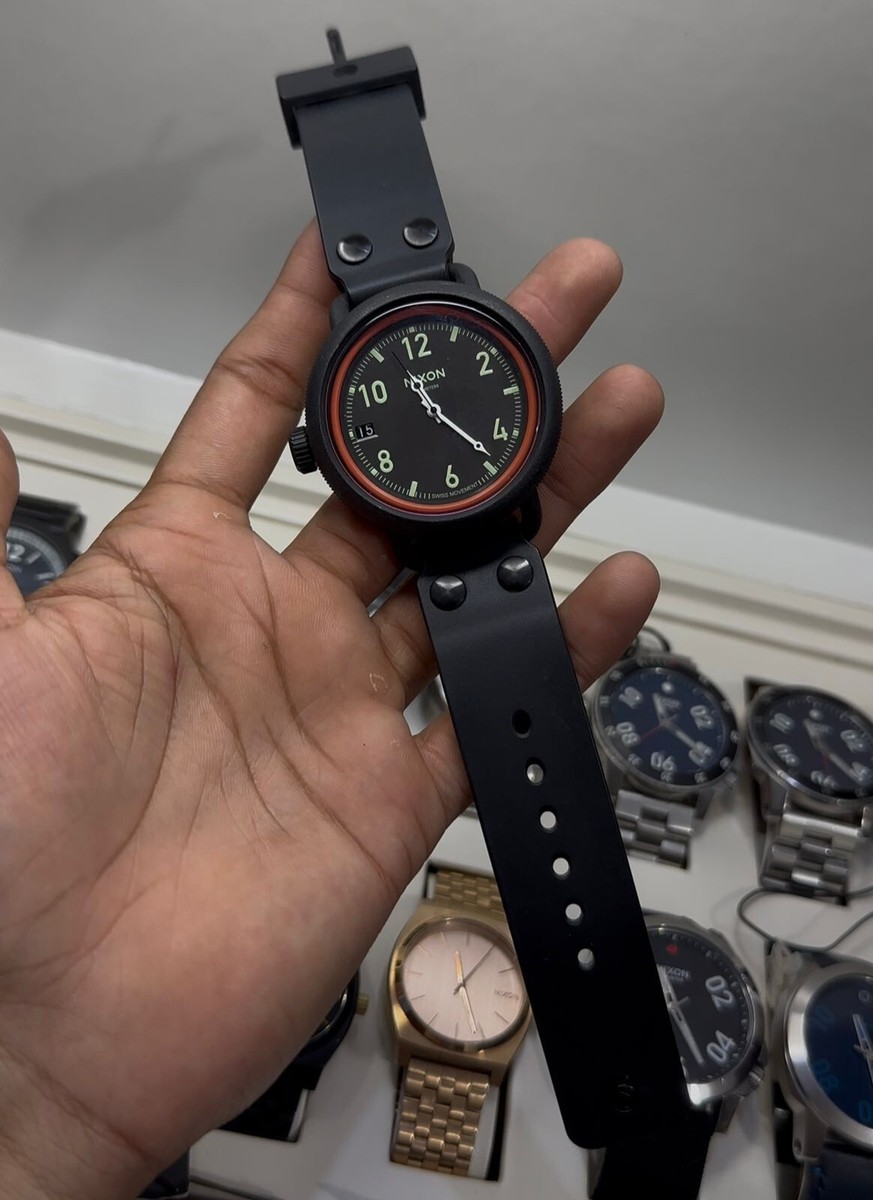 Nixon battle stations ! the october 300M swiss movement 13F1