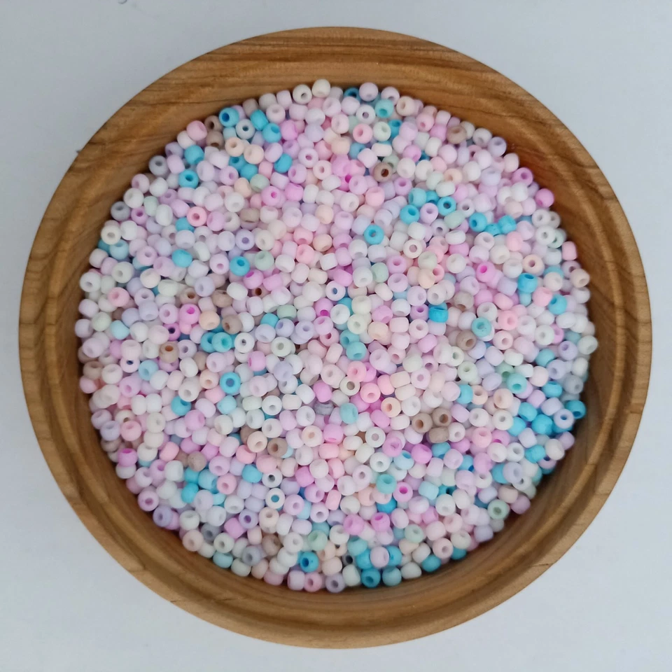 400pcs tiny 3mm Mixed Candy Matte Glass Seed Beads AUS Free Postage AJH-C - Image 3 of 3