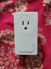 Netgear Powerline AV200 Nano PassThru Adapter. 2-Port Ethernet Network Extender