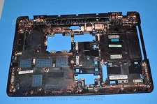 TOSHIBA Satellite P775 Laptop Bottom Enclosure / Case K000122730 (P775-S7365)