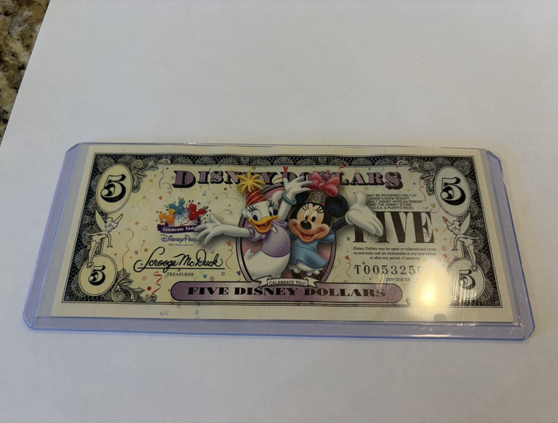 Disney $5 Disney Dollars Note Daisy Duck Mickey & Minnie Mouse T00532569 2008