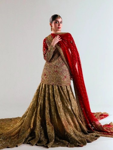 Pakistani Designer "UMSHA "Bridal FAIRY TALE outfit GOLDEN TRAIL LENGHA SET SZ S