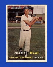 1957 Topps Set-Break #242 Charlie Neal EX-EXMINT *GMCARDS*