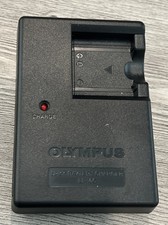 Olympus Li-40C Camera Battery Charger for FE-220 FE-230 FE-240 FE-250 FE-280 290