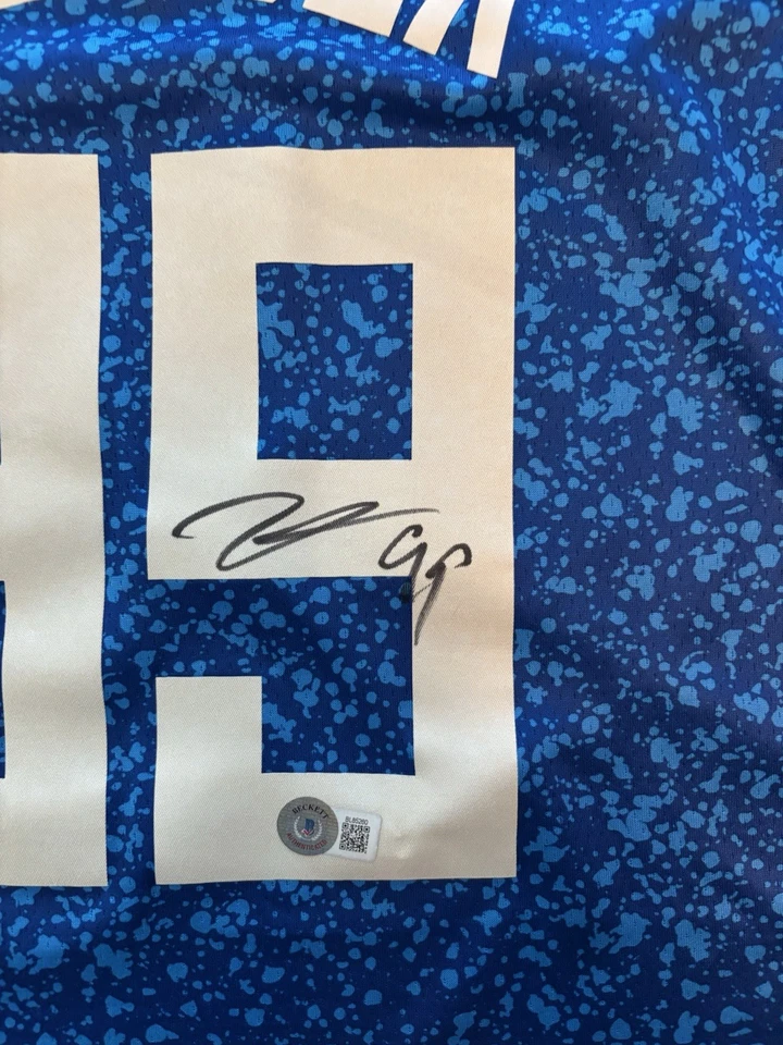 Camiseta deportiva firmada por Jae Crowder autografiada de los Milwaukee Bucks #99 certificado de autenticidad Beckett Foto 2 de 3