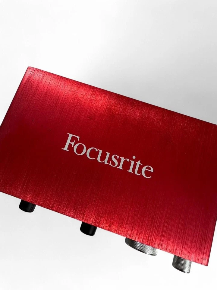 Focusrite Scarlett 2i2 2-Channel USB Audio Interface - AMS-SCARLETT-2I2-2ND-GEN - Image 2 of 4