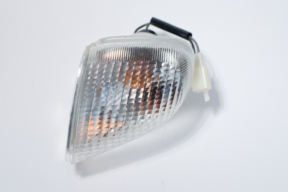 Clignotant arrière droit en verre blanc pour rénover la Kawasaki ZZR1100 II