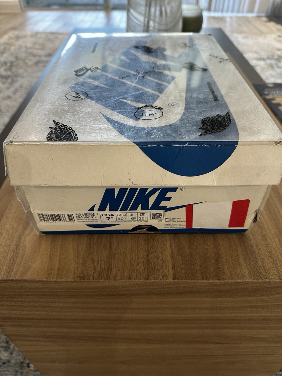Size 5 - Jordan 1 Retro x Fragment Design x Travis Scott Low Size 5 - Jordan 1 Retro x Fragment Design x Travis Scott Low