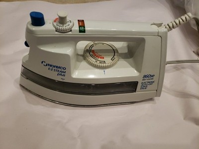 Norelco EZ Steam Iron Plus Self Clean Surge Spray Auto Off  Model 860se Vintage