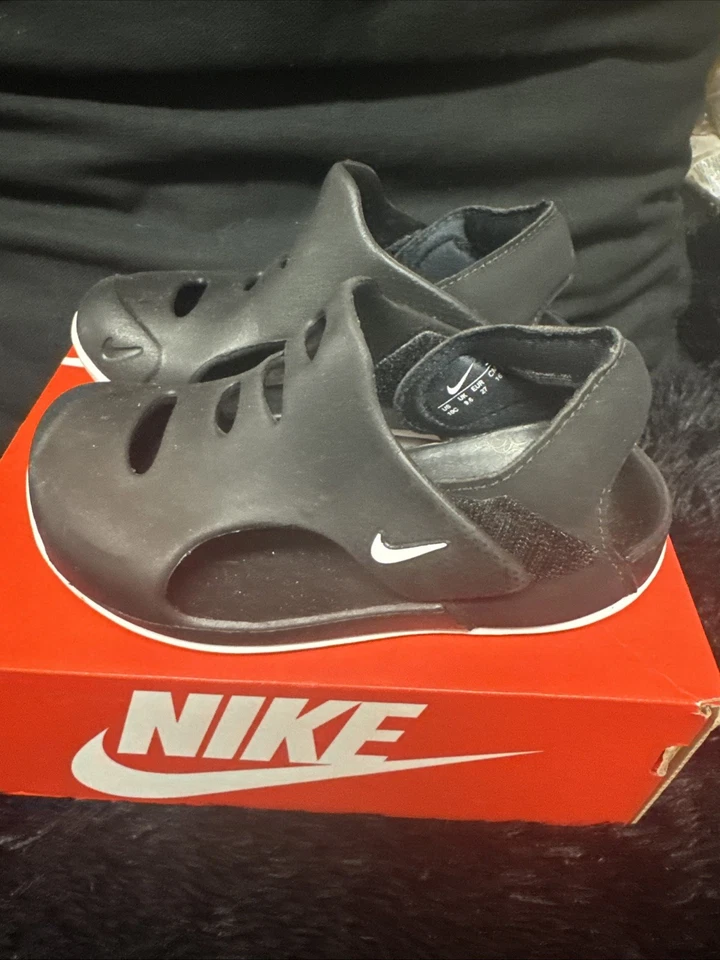 Nike Sunday Protect 3 niños pequeños talla 10c blanco y negro Foto 2 de 4