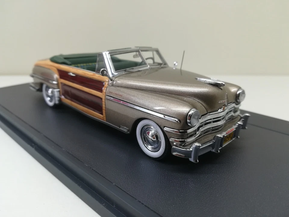 MATRIX 1:43 - CHRYSLER Town & Country convertible - 1949 - Immagine 3 di 4