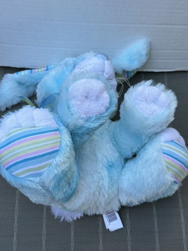 Conejito de felpa azul nariz satinada con almohadillas para pies a rayas pastel y orejas interiores 14 pulgadas - Imagen 5 de 8