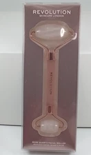 REVOLUTION SKINCARE LONDON ROSE QUARTZ FACIAL ROLLER