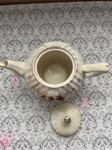 Vintage Porcelain Musical Teapot White With Roses Gold Trimmed - Picture 3 of 4