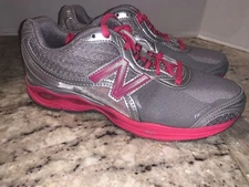 New Balance Fantom Fit Gray/Pink Sneakers WW1765KM  Size 7.5 Susan G. Komen