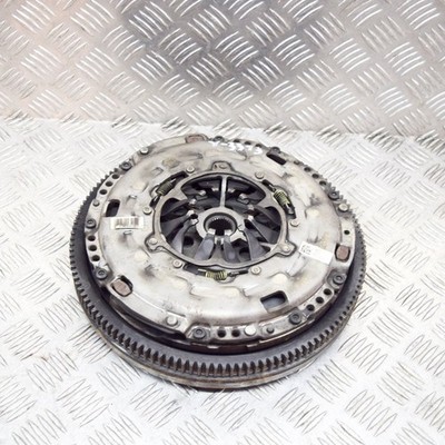 AUDI A3 8V Schwungradkupplungssatz Kit 04E141025J 03L141031L 1.4 Benzin 2016