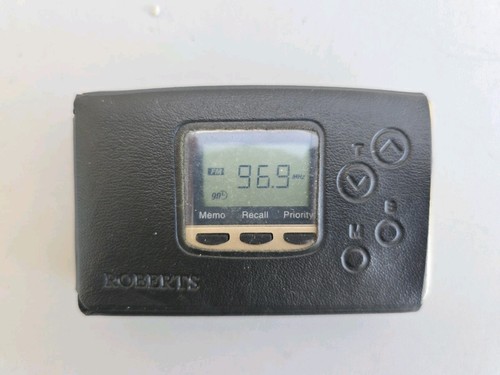 Roberts R972 FM / AM Portable Radio Tested Working - Picture 2 of 7