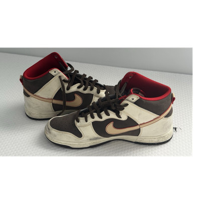 Nike Dunk SE High Top Baroque Brown Nubuck Basketball Sneakers FB8892-200