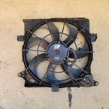 2016 Kia Sportage 2.0l Awd Engine Radiat Cooling Fan Assembly Motor Used Oem 2016 Kia Sportage 2.0l Awd Engine Radiat Cooling Fan Assembly Motor Used Oem