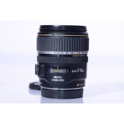 Canon EF-S 17-85mm F/4-5.6 IS USM Zoom Lens - EFS 4,0 5,6/17-85 IS USM Objektiv