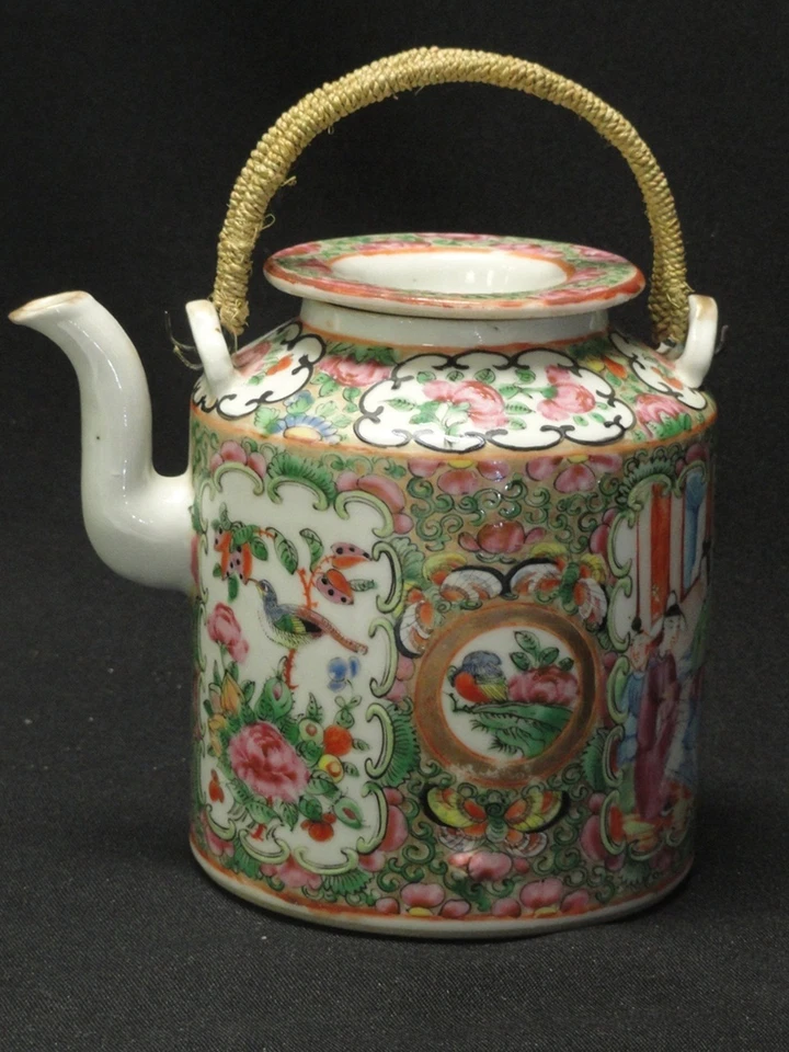 FABULOSA TETERA MEDALLÓN ROSA FAMILIA 19 c. 仿古粉彩奖章 清朝 陶瓷 Foto 2 de 4