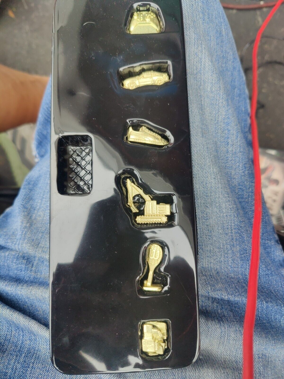 Picture 1 of 6
