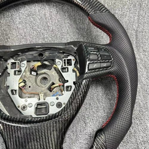 Real Carbon Fiber Steering Wheel for BMW F10 550i M5 F18 F07 535 520 528 535i - Picture 8 of 9
