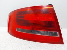 AUDI A4 RHD 2009 RÜCKLEUCHTE / RÜCKLEUCHTE AUF KAROSSERIE LINKE SEITE 8K0945095D