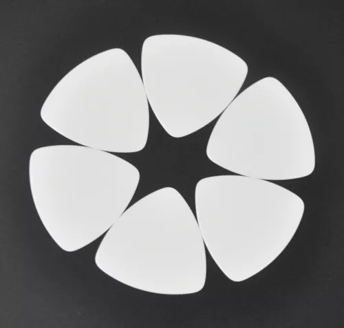 100Pcs  Celluloid 346 Rounded Triangle Guitar Picks Plectrums 32x32mm 0.71 0.96