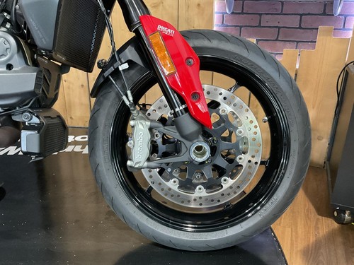 Ducati Hypermotard 950 2020 on a 70 Plate Loaded with Extras! Carbon! TERMIGNONI - Picture 6 of 19