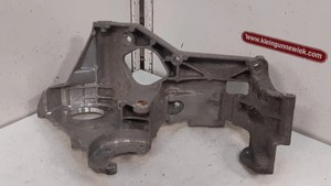LICHTMASCHINE HALTER UNTEN Volkswagen 2000 038903143H