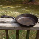 Vintage WAGNER Sidney Ohio Cast Iron 8" SKILLET FRY PAN W/Thumb Handle B2-98 NR