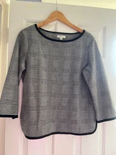 Women's  Classic Top By Designer Max Studio Size M Black and White Plaid  Winter