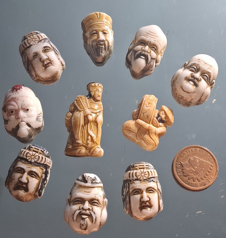 10   Vintage   Glass   CABOCHONS  JEWELRY pieces  ORIENTAL    FACES