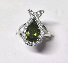 Eleganter Ring 925 Silber mit Peridot farbenen  Stein  Größe 18,1 mm