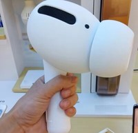 Giant AirPad Pro Bluetooth 5.0 speaker 