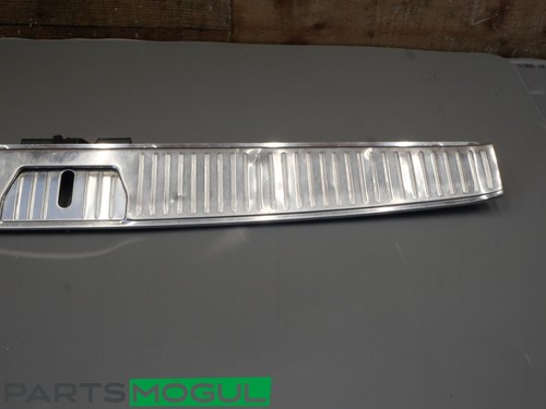 2009 MERCEDES E350 SW TRUNK LATCH COVER PANEL OEM - Picture 3 of 10