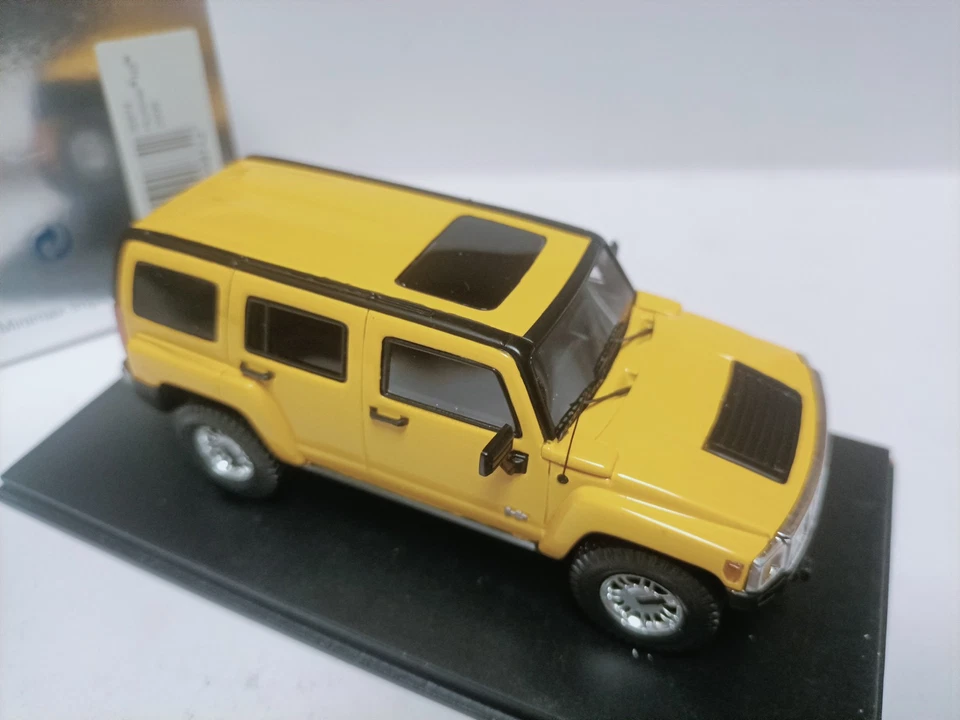 Spark 1/43 Hummer GM H3 2009 Yellow 4WD Off road Vehicle Model  - Image 4 of 4