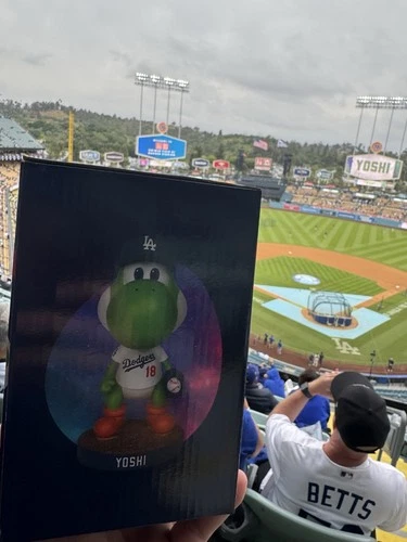 * NEW 2026 YOSHI Bobblehead SUPER MARIO NINTENDO SGA Dodgers SGA 3/31/26 *