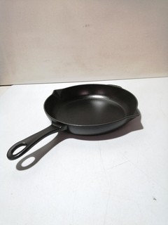 STAUB Pans Bratpfanne 26cm Schwarz Gusseisen rund