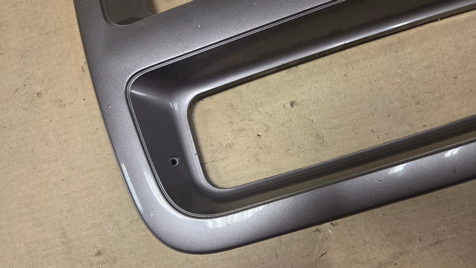 Furgoneta Chevy Beauville G10 G20 1992-1996 derecha bisel embellecedor, 15680118 Foto 3 de 4