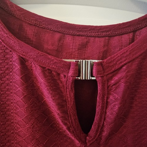 TFSDOD Elegant Burgundy Women's Keyhole Front Blouse NWOT - Picture 3 of 6
