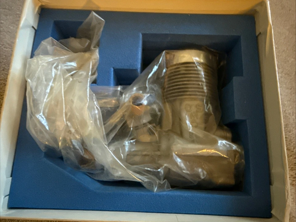 VINTAGE OS  MAX 90 90F SR 2-CYCLE R/C ENGINE - Brand New In Original Box RARE - Image 4 of 4