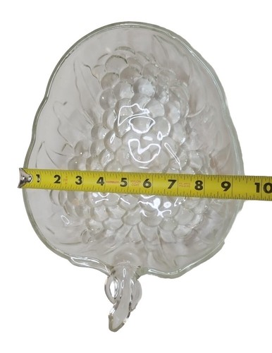 Heavy Glass Grape Serving Bowl with grape vine / leaves design - Picture 5 of 11