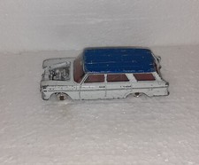 DINKY TOYS FIAT 2300 STATION MECCANO LTD MADE IN ENGLAND 1/43  POUR PIECES