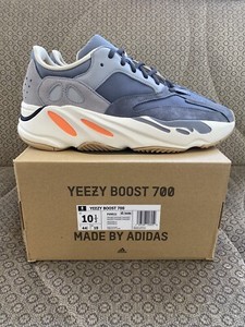 yeezy 700 size 10.5
