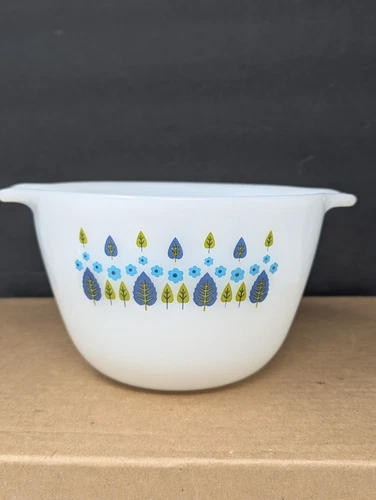 Fire King White Milk Glass Alpine Swiss Chalet Blue Green Nesting Bowl Marked 18